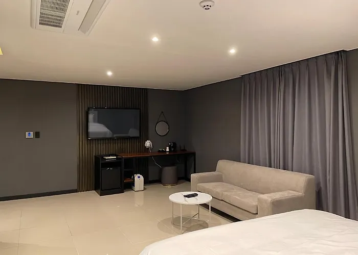Hotel Quatz *
