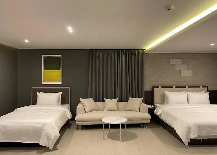 Hotel Quatz *