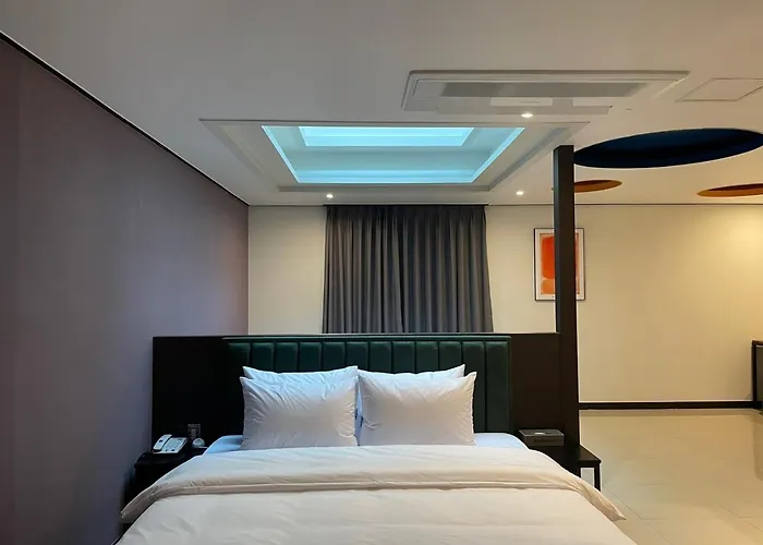 Hotel Quatz *
